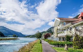 Hotel Loenfjord Loen